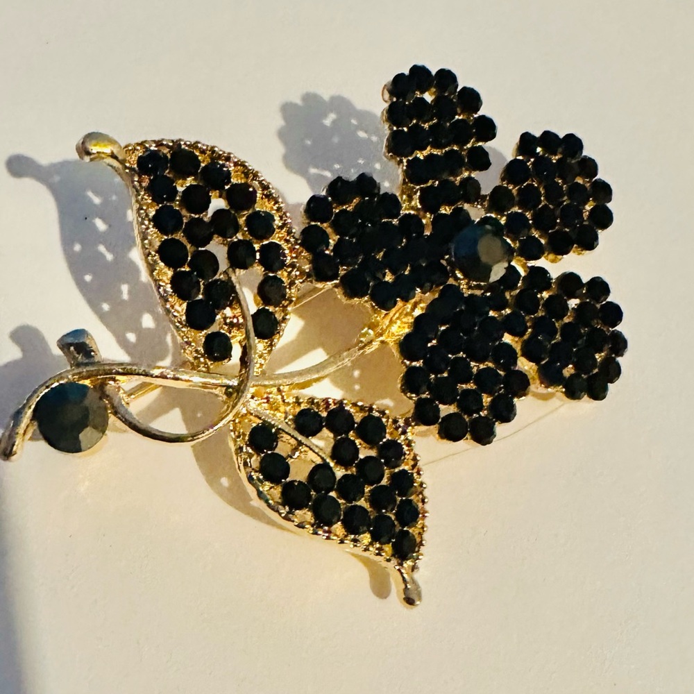 Elegant Gold Tone  Black Rhinestones Floral Brooch